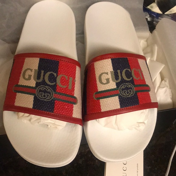 Gucci Pursuit Canvas Pool Slides - Picture 6 of 8